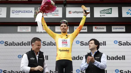 João Almeida é o primeiro português a vencer a Volta ao País Basco