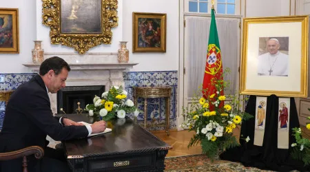 Luto pelo Papa reacende debate sobre a laicidade do Estado português