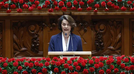 Teresa Morais pede "prioridade" à erradicação da violência doméstica