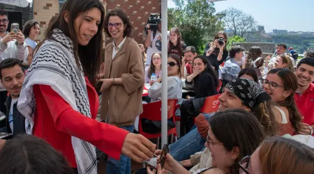 "Se votarem BE, a cedência de Pedro Nuno Santos será tetos às rendas"