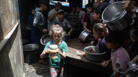 Israel vai permitir entrada de ajuda humanitária limitada em Gaza