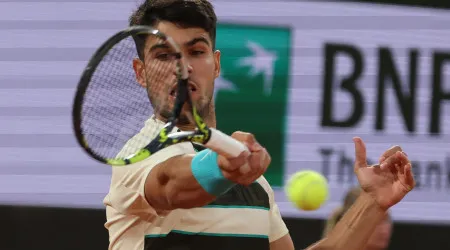 Alcaraz pelo terceiro ano consecutivo nas meias-finais do Roland Garros