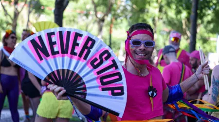 Milhares marcham em Lisboa pelos direitos LGBTI+ (e contra o ódio)
