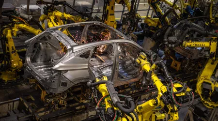 Produção de veículos na Europa vai diminuir 3,7% em 2025