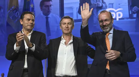 "Merecem respeito". Feijóo recusa cordão sanitário ao Vox se for Governo