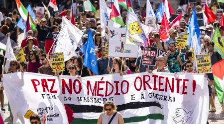 Centenas de pessoas manifestaram-se em Lisboa por paz em Gaza