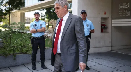 "Proximidade" com Ricardo Salgado? "Das mais extraordinárias fabricações"