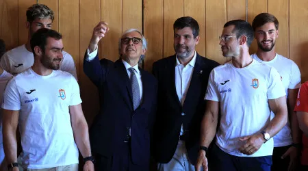 Aguiar-Branco destaca "trabalho de excelência" da canoagem portuguesa