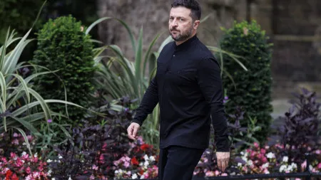 Zelensky envia reforços para o leste da Ucrânica para travar avanço russo