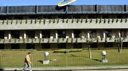 Lucro da Sonae aumenta 41% no primeiro semestre para 102 milhões de euros