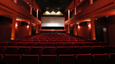 Festival de teatro volta em junho com programa "arrojado"