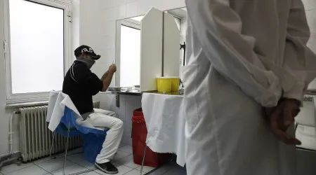 Spray nasal de naloxona vai ajudar equipas de rua a combater overdoses