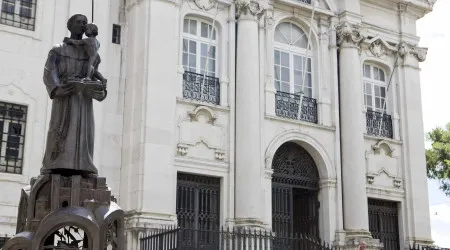 Noivos de Santo António já foram apresentados. Conheça as suas histórias