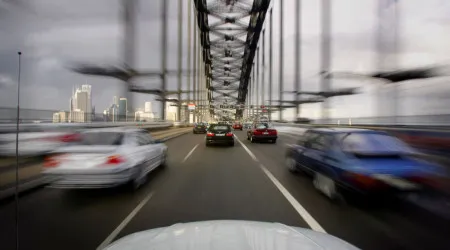 Quanto mais recente o carro, mais seguro é para as mulheres, diz estudo