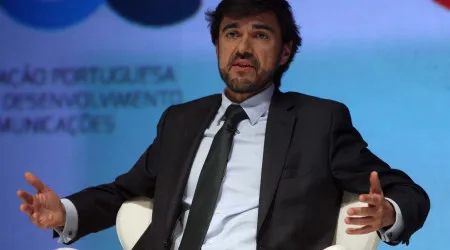 Miguel Almeida reconduzido como CEO da NOS