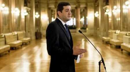 Revisão de Conduta não deve "contribuir para achincalhar" instituições