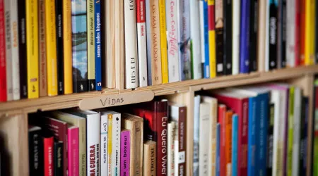 Festival Primavera Literária com recitais de poesia e espetáculos musicais