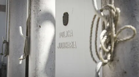 Homem detido por suspeita de abuso sexual de crianças