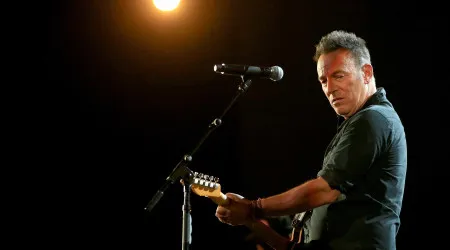 Bruce Springsteen adia todos os concertos que iria dar este ano