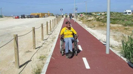 Edgar quer ir a Santiago de Compostela. Mas precisa de ajuda
