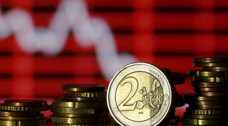 Euro praticamente inalterado em dia de decisão da Fed sobre juros