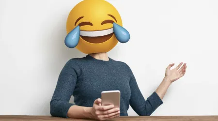 Acha que os emojis não servem para nada? Podem valer um emprego