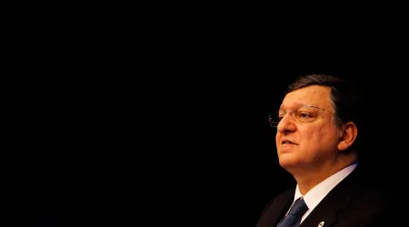 'Desenrascanço' luso e organização suíça dariam "país quase perfeito"