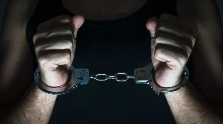 Prisão preventiva para reincidente em tráfico de droga em Ponta Delgada