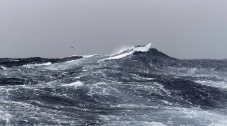 Primeira tempestade tropical do ano no Atlântico pode ocorrer amanhã