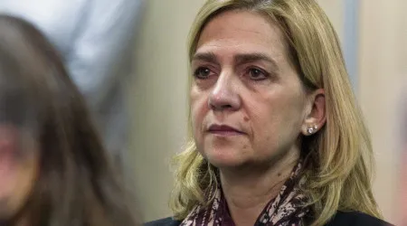 Infanta Cristina reage a notícias sobre mudança para Espanha