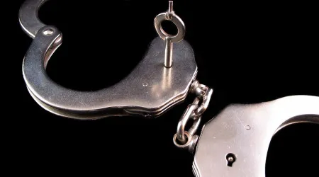 Reclusos em prisão no Uruguai libertam os três reféns e rendem-se