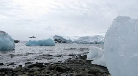 Satélites observam glaciar a cometer "pirataria de gelo"