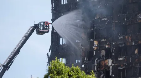 "Só em 2021" haverá acusações pelo incêndio da torre Grenfell