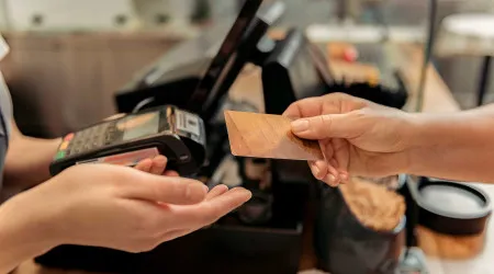 "Quer fatura?" Apresente este cartão nas compras (e irá poupar trabalho)