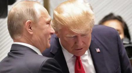 Putin apelou a Trump para uma solução "diplomática" do conflito