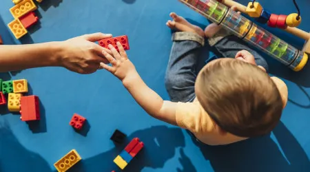 Creche e berçário que funcionam das 06h30 às 00h30 abriram hoje em Braga