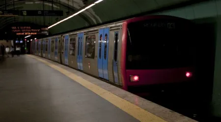 Metro de Lisboa. Linhas Verde e Amarela interrompidas após queda na via