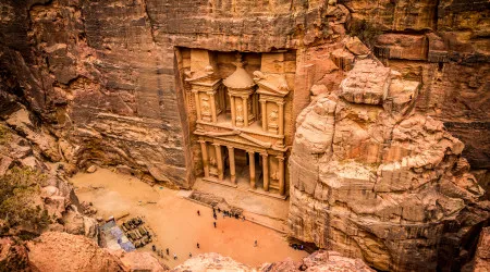 Dois turistas morrem na Jordânia. Inundações obrigaram a evacuar Petra