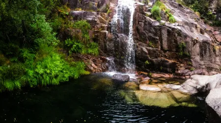 Queda em cascata no Gerês obriga à mobilização de meio aéreo