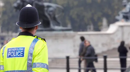 Agentes da polícia de Londres investigados por acidente que matou grávida