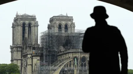 Catedral de Notre-Dame de Paris "continua em perigo"