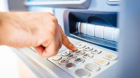 Tem conta bancária? Há novidades que entram em vigor ainda este mês