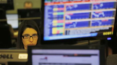 Bolsa de Lisboa encerra a perder com EDP a cair mais de 7%