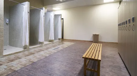 Escola com casas de banho sem género diz que mudança foi pacífica
