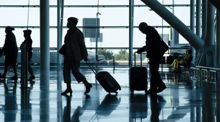 Nevoeiro e sistema inoperacional cancelam voos no Aeroporto do Porto