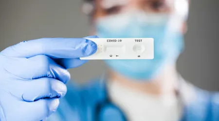 Autotestes à Covid-19: Reabastecimento será "regularizado" até amanhã