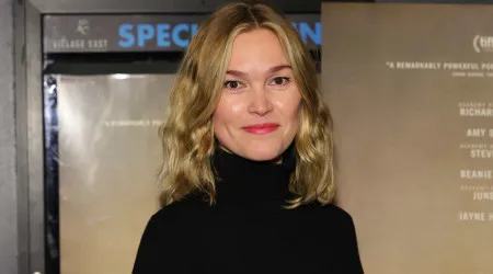 Aos 40 anos, atriz Julia Stiles está grávida do segundo filho