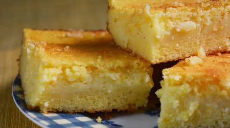 Bolo cremoso de milho, resistir para quê?!