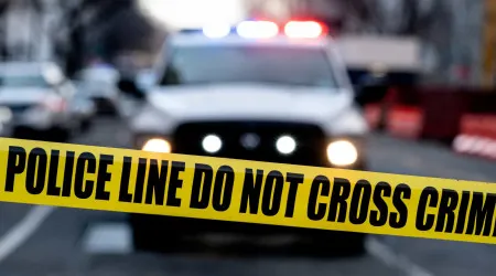 Mata enteado adulto após tirar arma a criança por rixa com 'Fortnight'