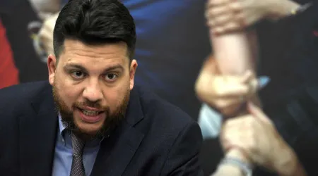 Tribunal russo condena à revelia ex-colaborador de Alexei Navalny